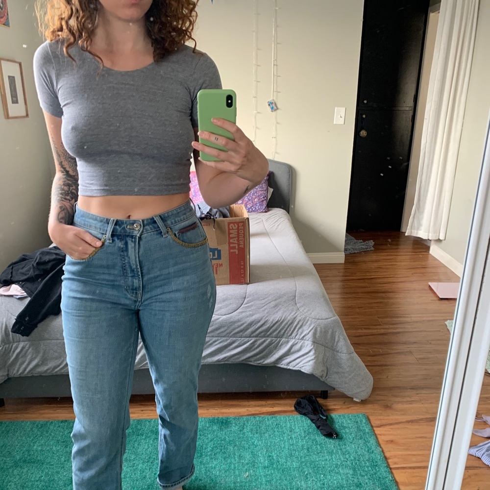 AA crop top